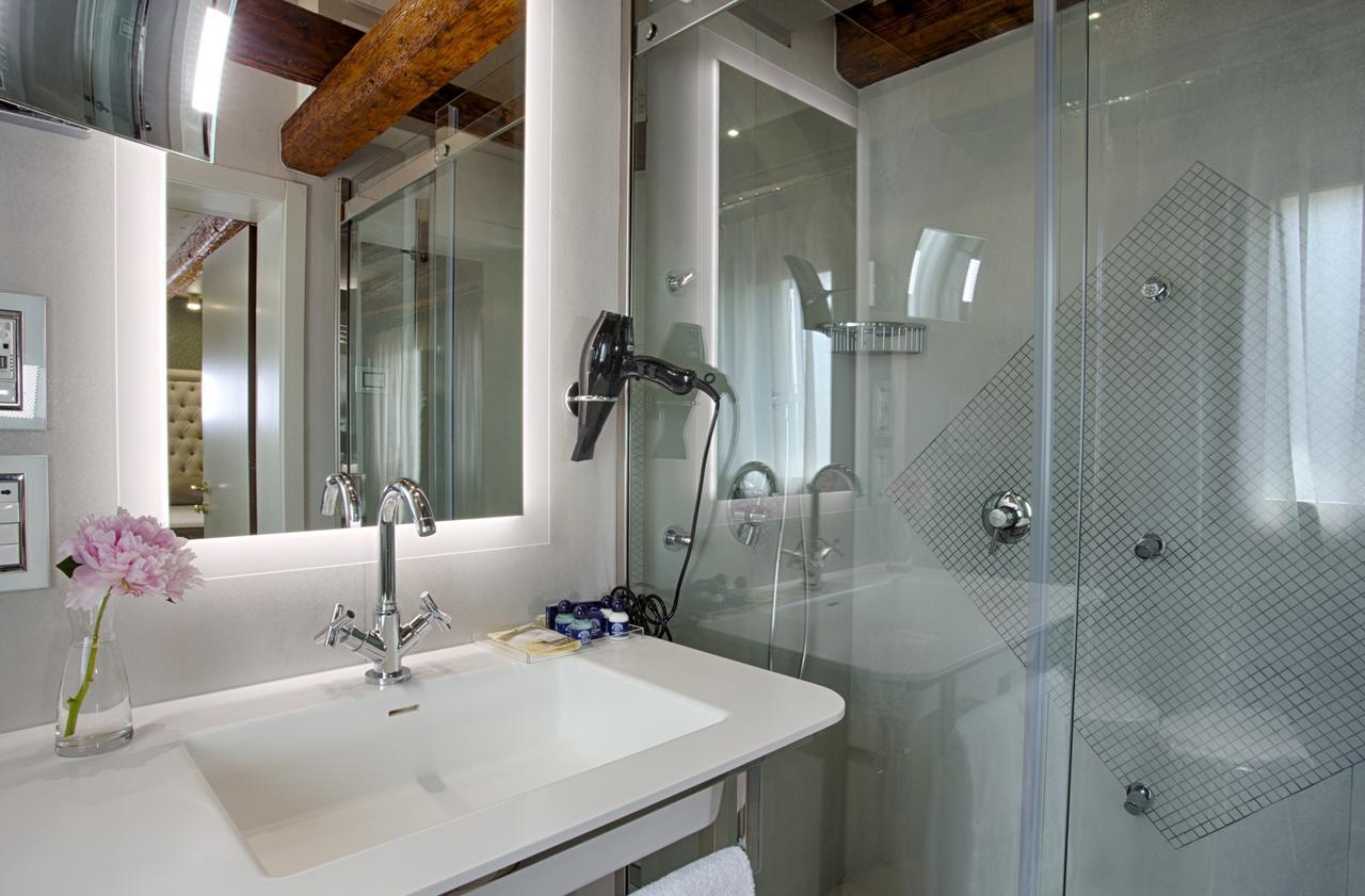 Deluxe Triple Room with Canal View and Full Breakfast